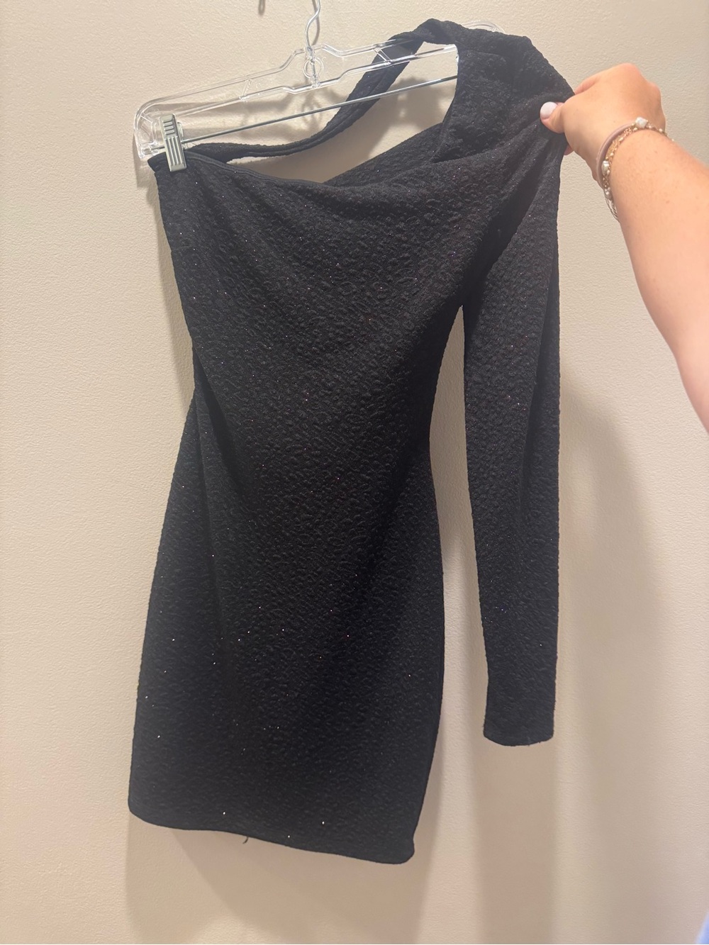 Black One-Shoulder Long Sleeve Dress